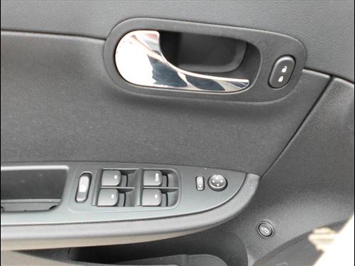 Chevrolet Malibu 2010 photo 2