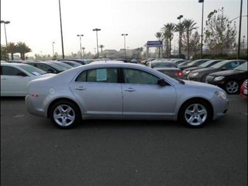 Chevrolet Malibu 2010 photo 3