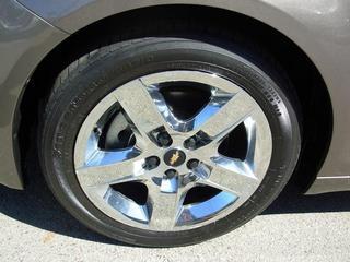 Chevrolet Malibu 2010 photo 2