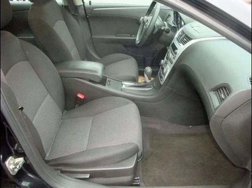 Chevrolet Malibu 2010 photo 2