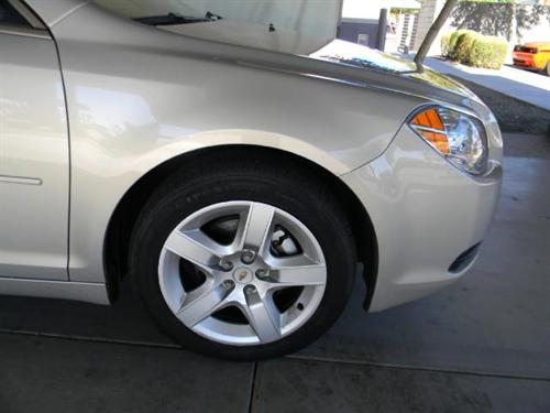 Chevrolet Malibu 2010 photo 3