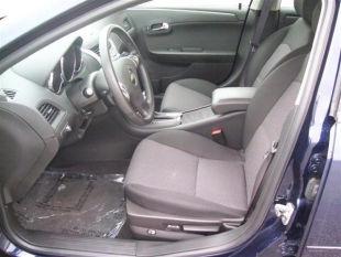 Chevrolet Malibu 2010 photo 2