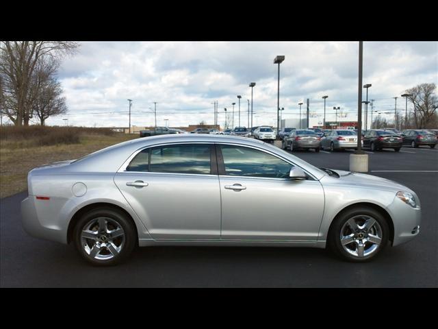 Chevrolet Malibu 2010 photo 3