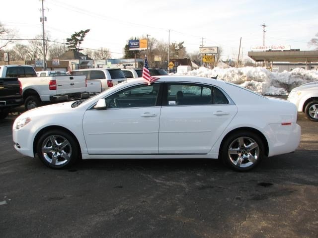Chevrolet Malibu 2010 photo 1