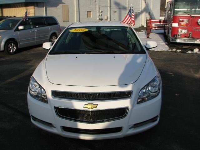 Chevrolet Malibu 2010 photo 3