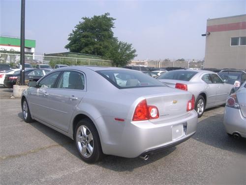 Chevrolet Malibu 2010 photo 2