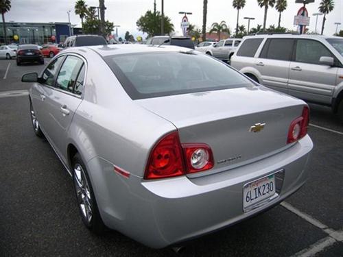 Chevrolet Malibu 2010 photo 2