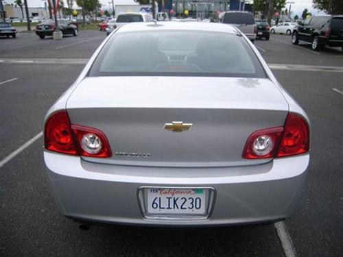 Chevrolet Malibu 2010 photo 3