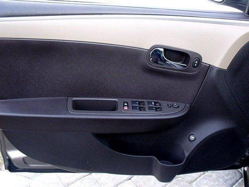 Chevrolet Malibu 2010 photo 1