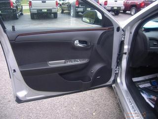 Chevrolet Malibu 2010 photo 3