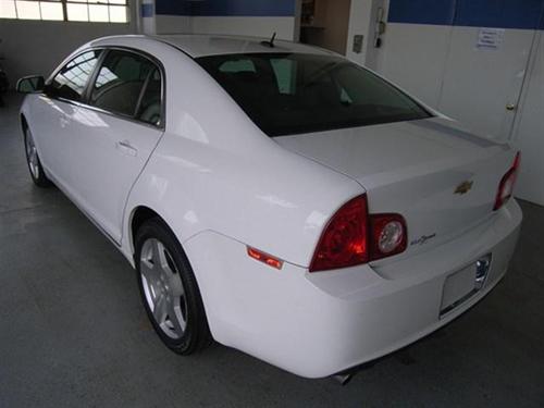 Chevrolet Malibu 2010 photo 3