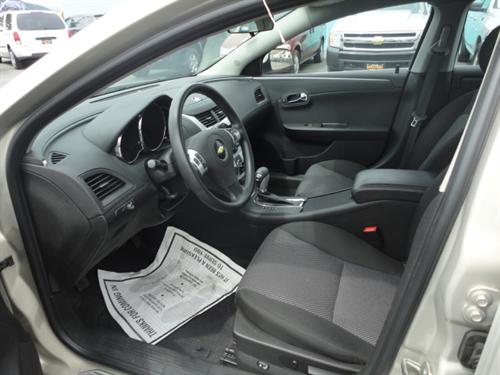 Chevrolet Malibu 2010 photo 1