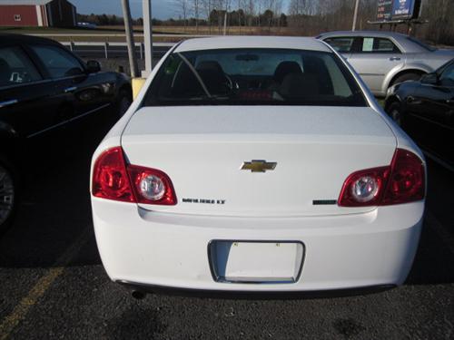 Chevrolet Malibu 2010 photo 1