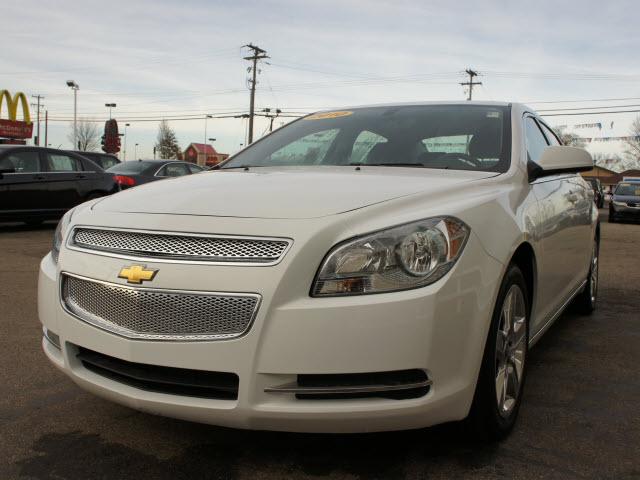 Chevrolet Malibu 2010 photo 1
