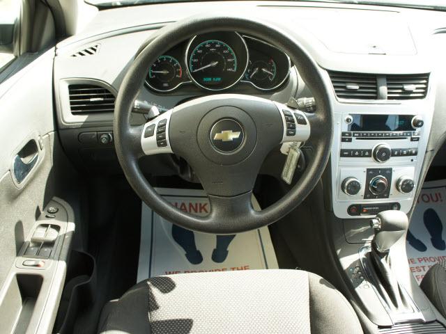 Chevrolet Malibu 2010 photo 4