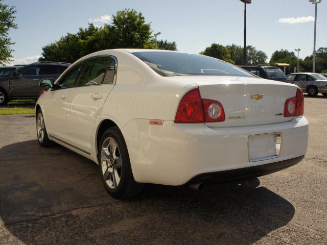 Chevrolet Malibu 2010 photo 5