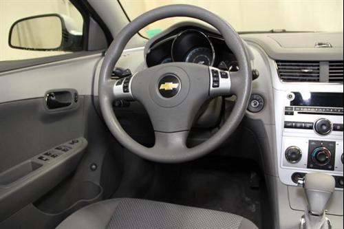 Chevrolet Malibu 2010 photo 1