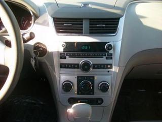 Chevrolet Malibu 2010 photo 1