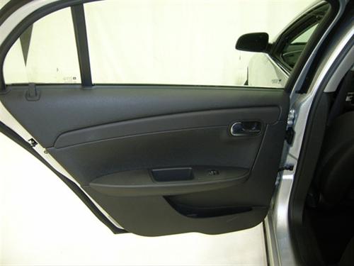 Chevrolet Malibu 2010 photo 1