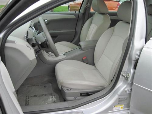 Chevrolet Malibu 2010 photo 1