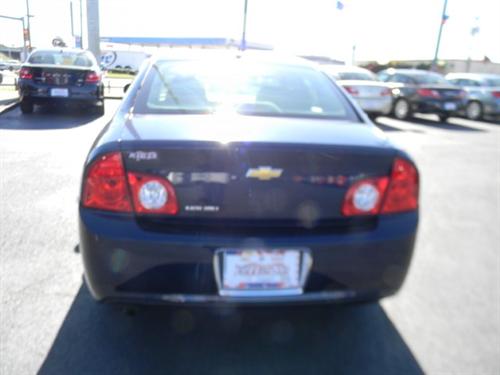 Chevrolet Malibu 2010 photo 3