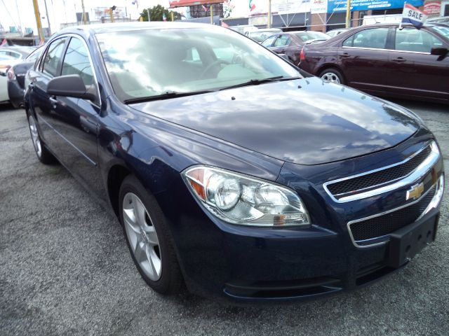 Chevrolet Malibu 2010 photo 3