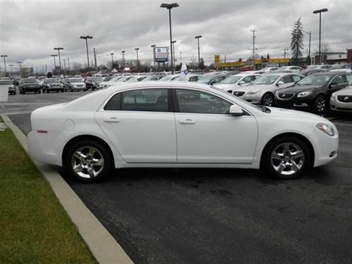 Chevrolet Malibu 2010 photo 2