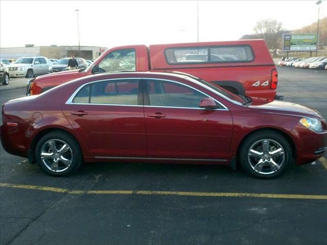 Chevrolet Malibu 2010 photo 2