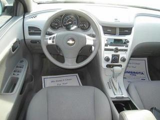 Chevrolet Malibu 2010 photo 3