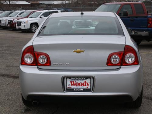 Chevrolet Malibu 2010 photo 4