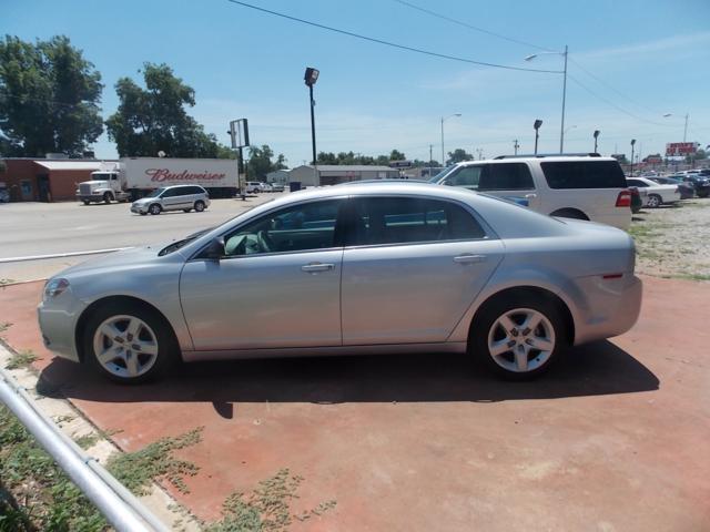 Chevrolet Malibu 2010 photo 4