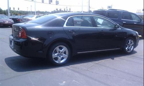 Chevrolet Malibu 2010 photo 3