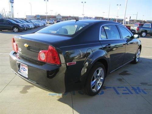 Chevrolet Malibu 2010 photo 3