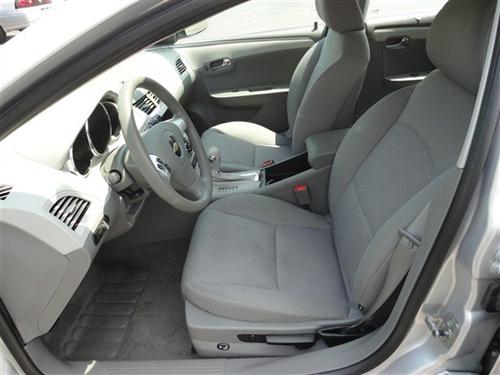 Chevrolet Malibu 2010 photo 1
