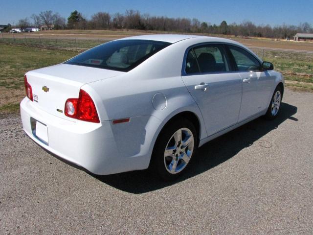 Chevrolet Malibu 2010 photo 4