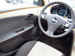 Chevrolet Malibu 2010 photo 2