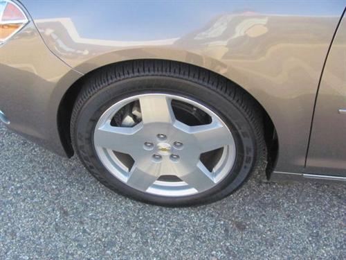 Chevrolet Malibu 2010 photo 3