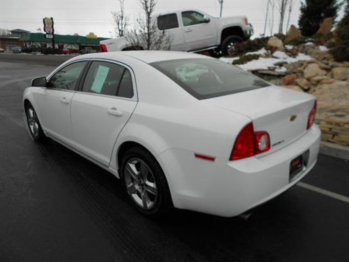 Chevrolet Malibu 2010 photo 2