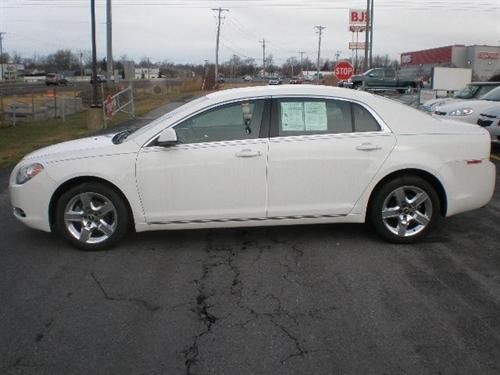 Chevrolet Malibu 2010 photo 2
