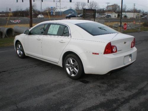 Chevrolet Malibu 2010 photo 3