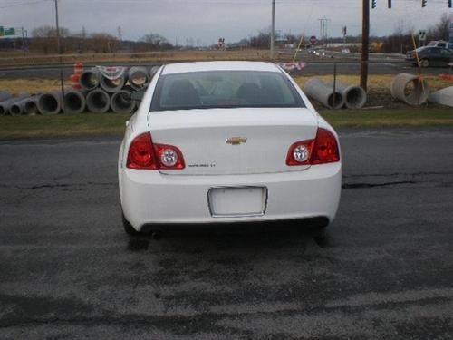 Chevrolet Malibu 2010 photo 4