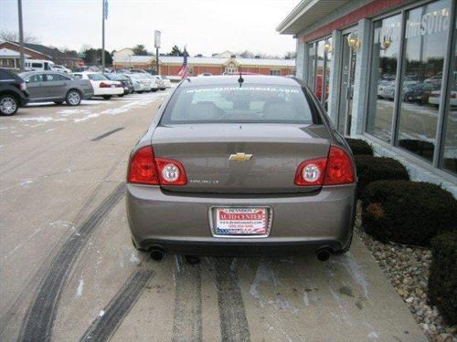 Chevrolet Malibu 2010 photo 4