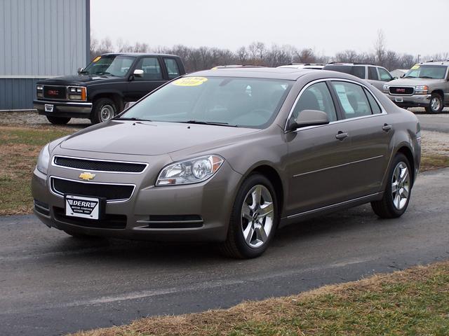 Chevrolet Malibu 2010 photo 1