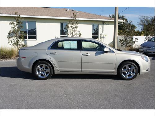 Chevrolet Malibu 2010 photo 3