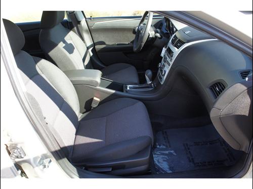 Chevrolet Malibu 2010 photo 4