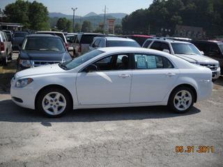 Chevrolet Malibu 2010 photo 2