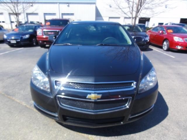 Chevrolet Malibu 2010 photo 3