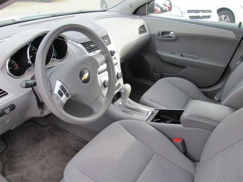 Chevrolet Malibu 2010 photo 2