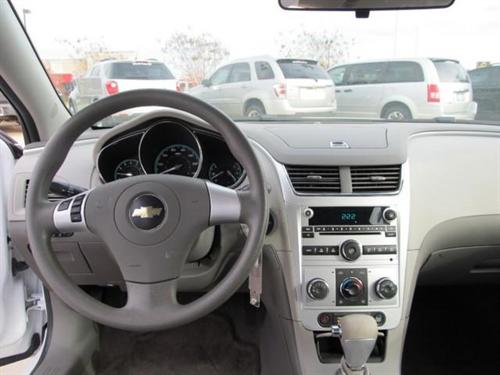 Chevrolet Malibu 2010 photo 4