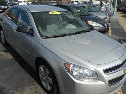 Chevrolet Malibu 2010 photo 2